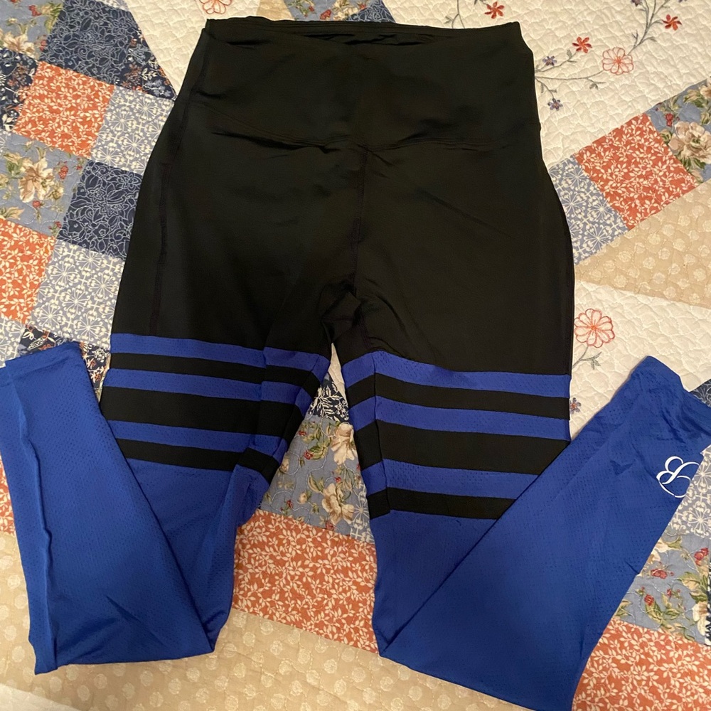 Bombshell dupe, not worn, brand new smoke free